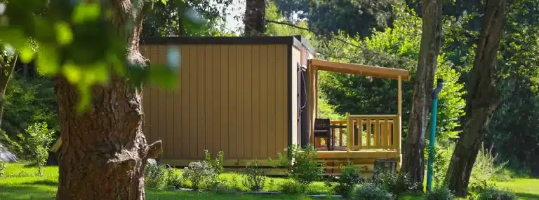 Location d'un mobil-home à Bayeux dans le Calvados au Camping L'Escapade.